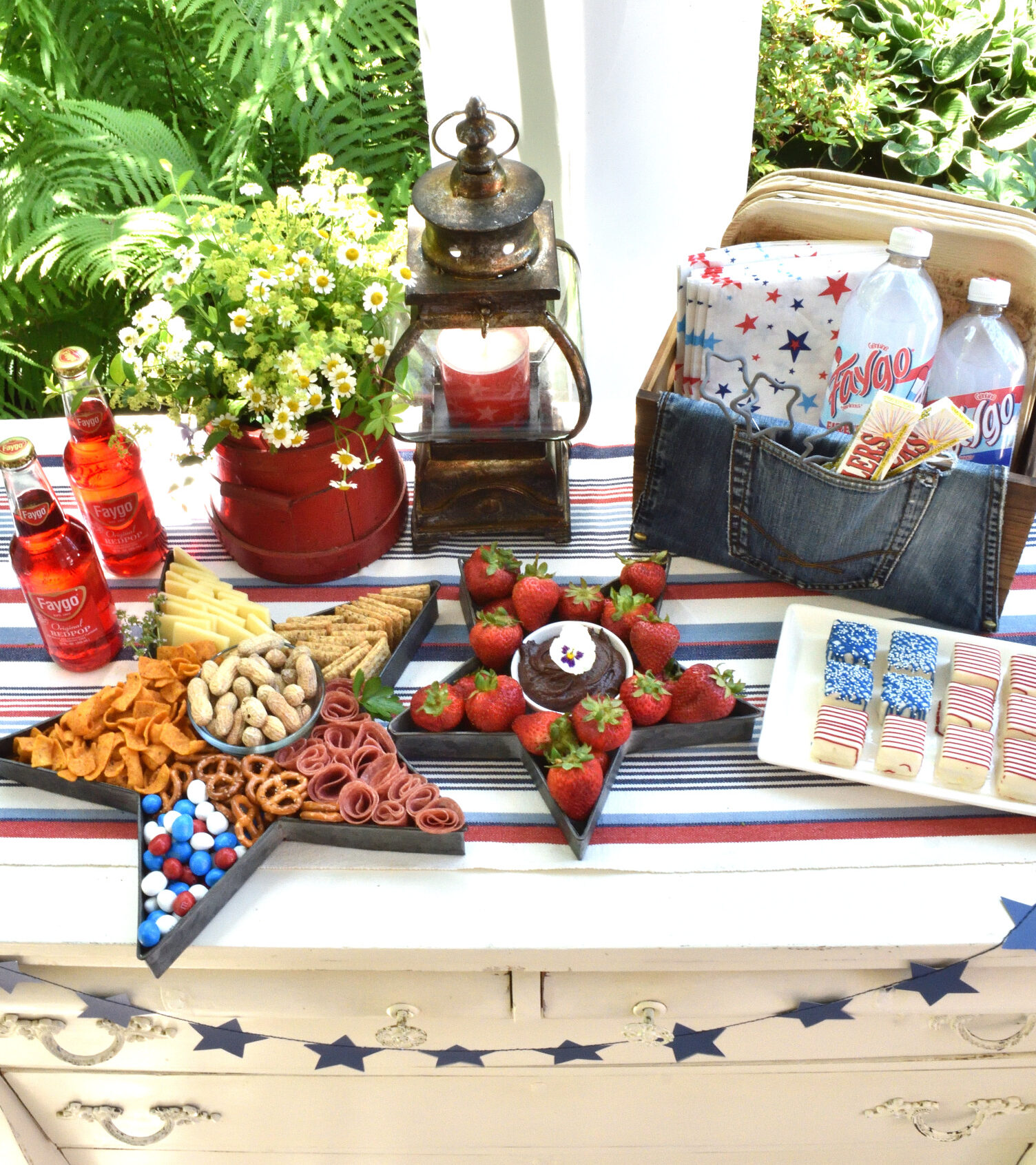 patriotic picnic snacks