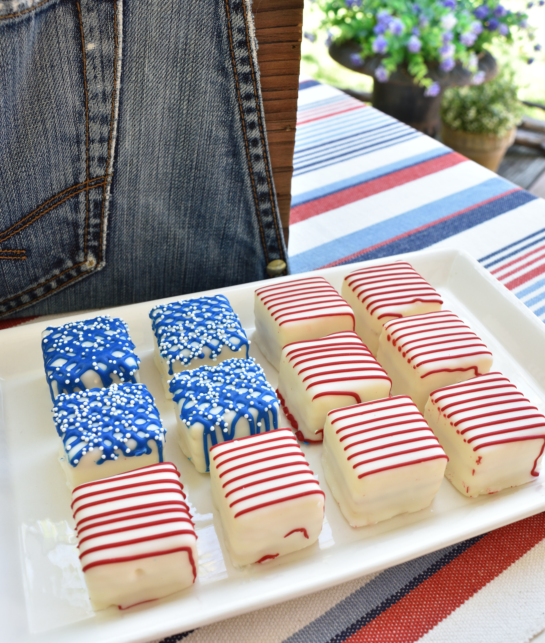 patriotic picnic snacks