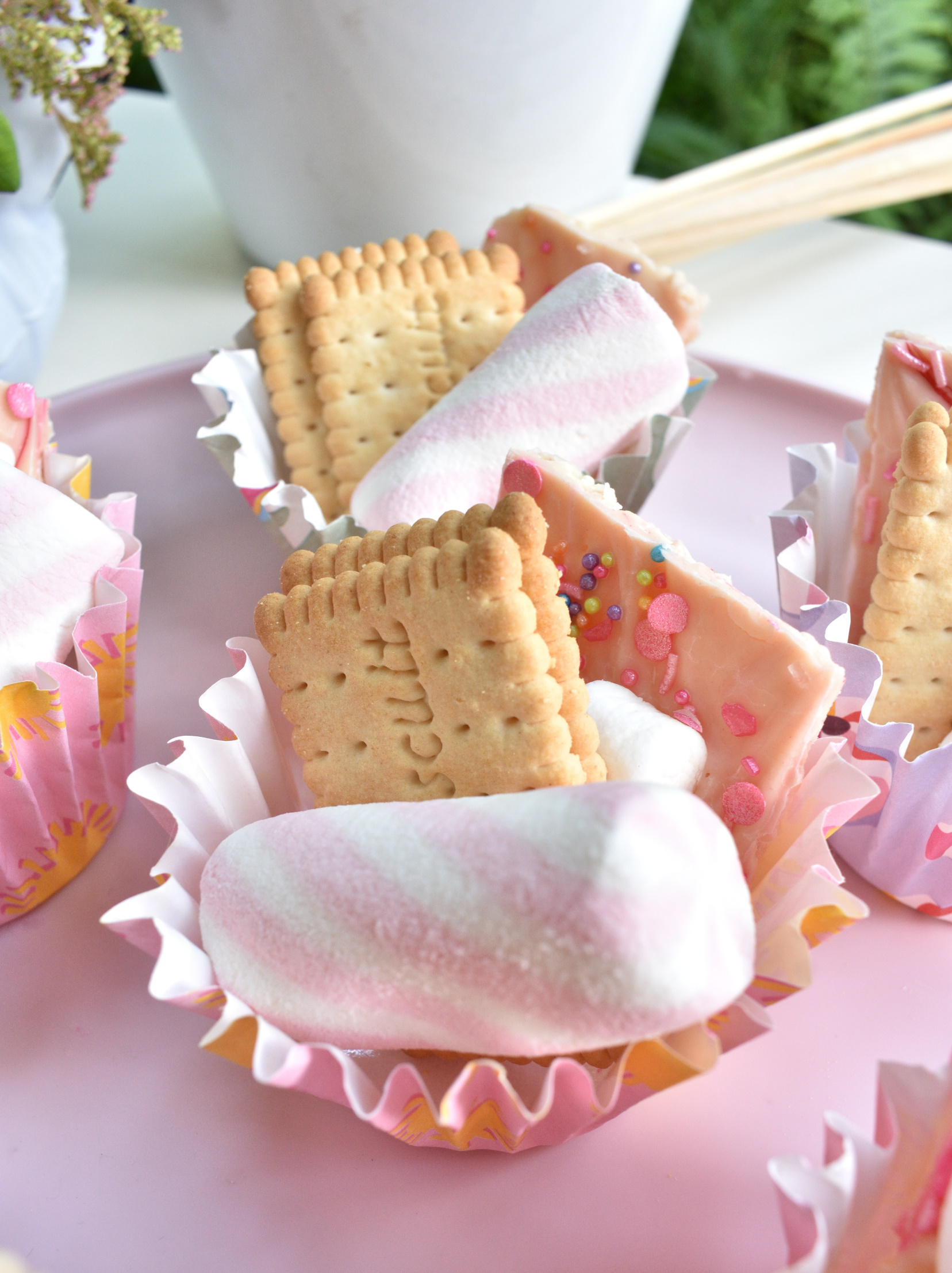 pink pool party s'mores