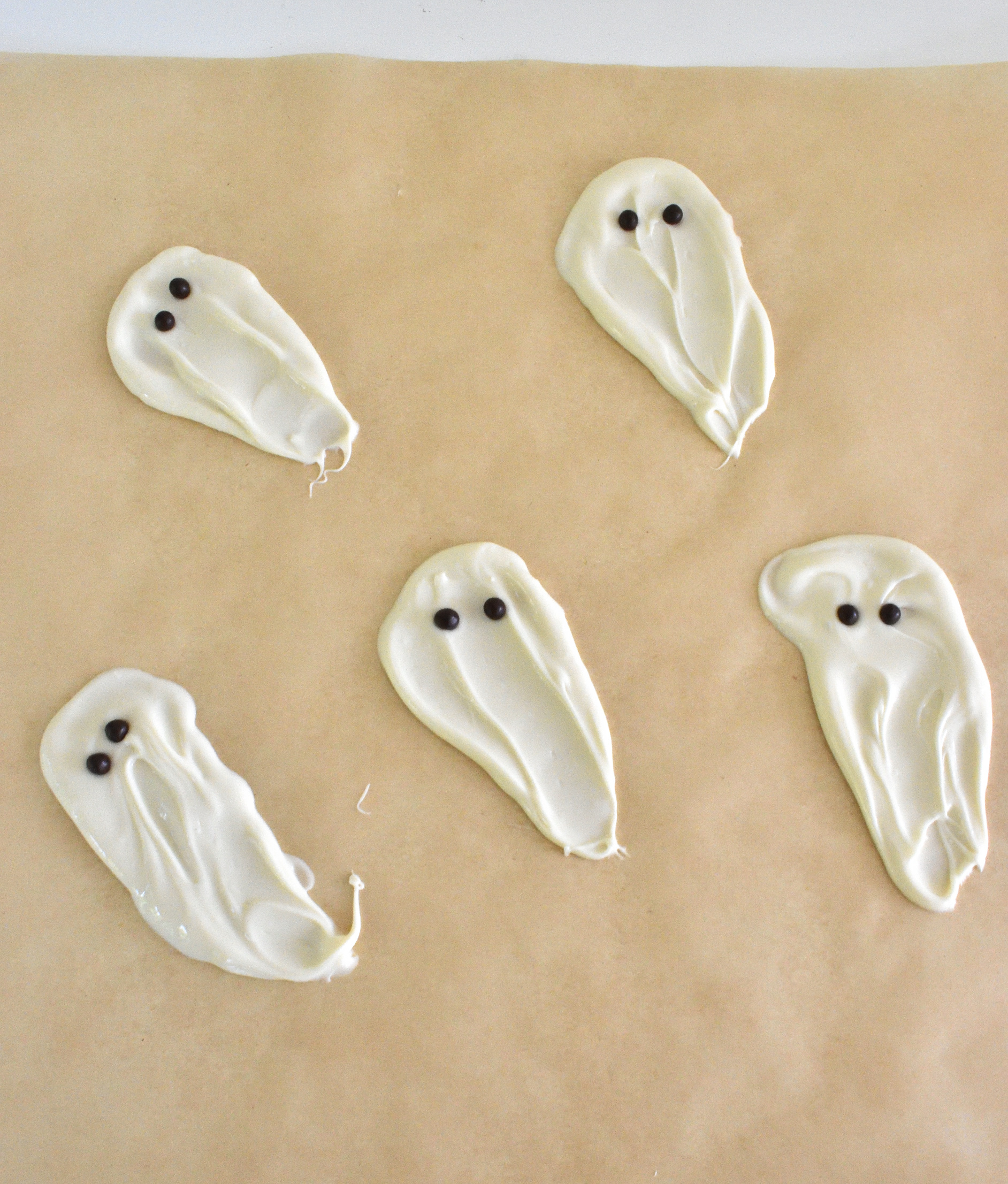 white chocolate ghosts