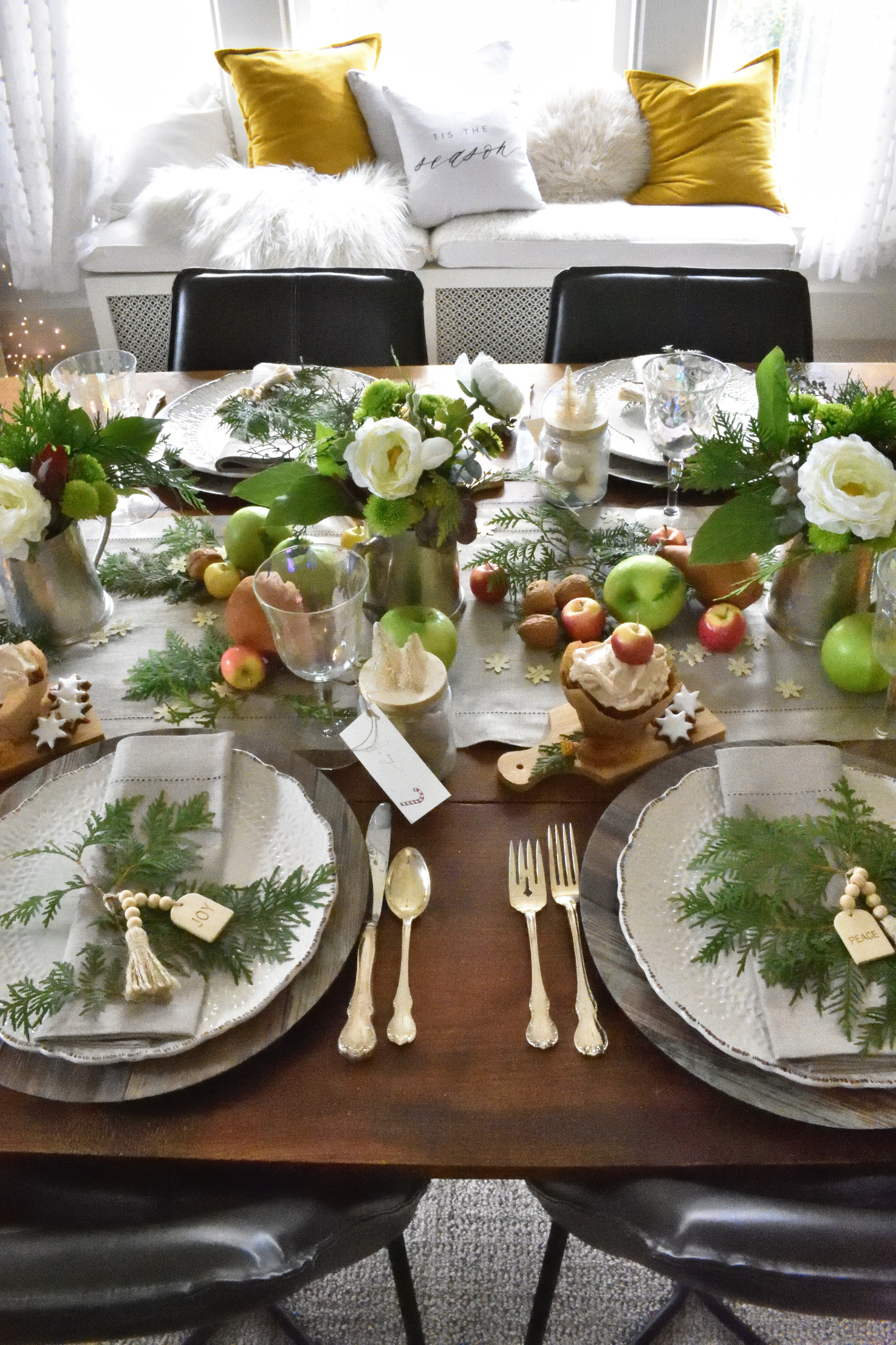 A christmas table