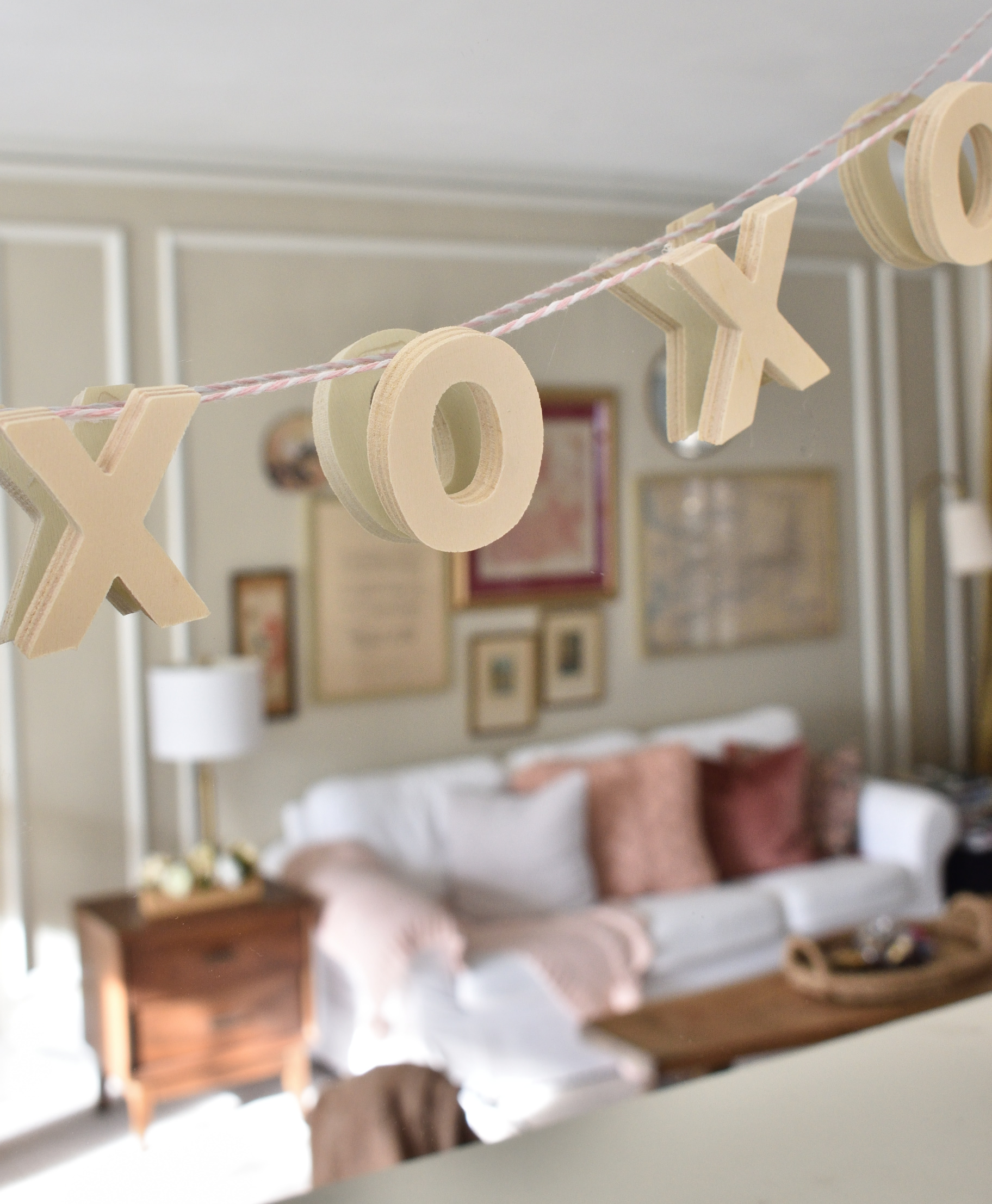 DIY valentine garland