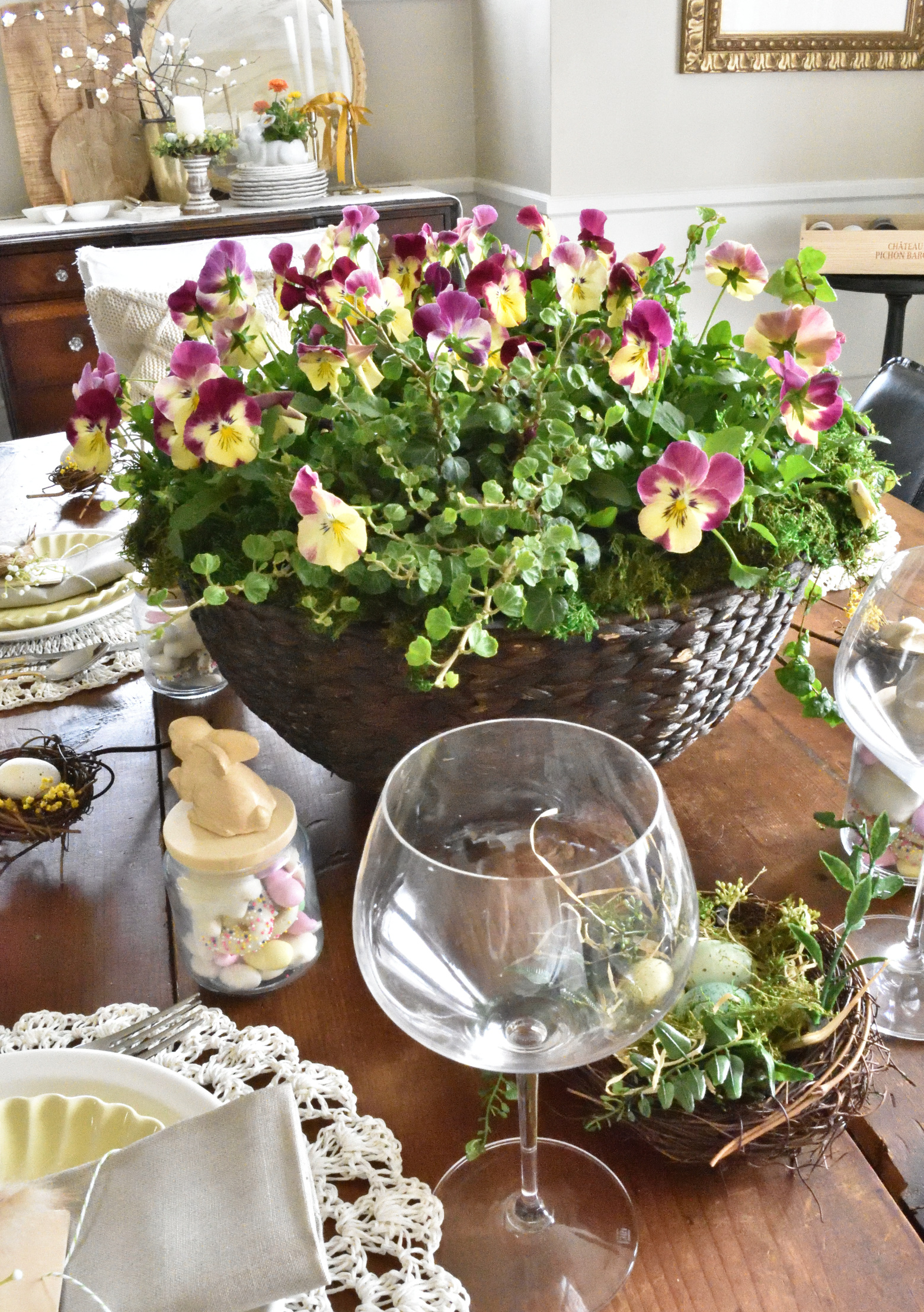 Simple Easter table