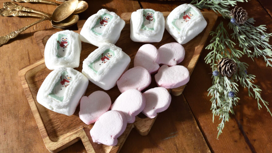 HOMEMADE MARSHMALLOW HOT COCOA TOPPERS