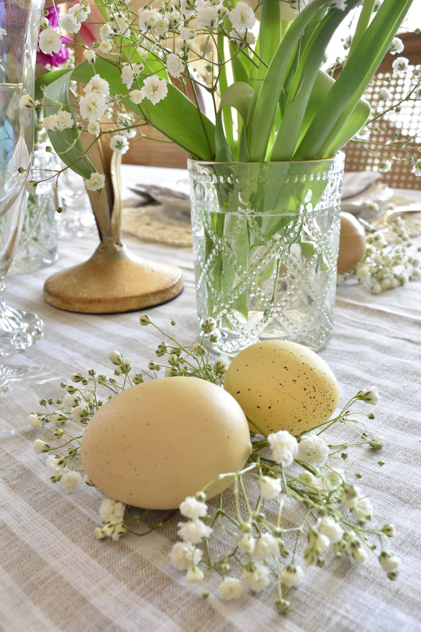 dainty easter eggs