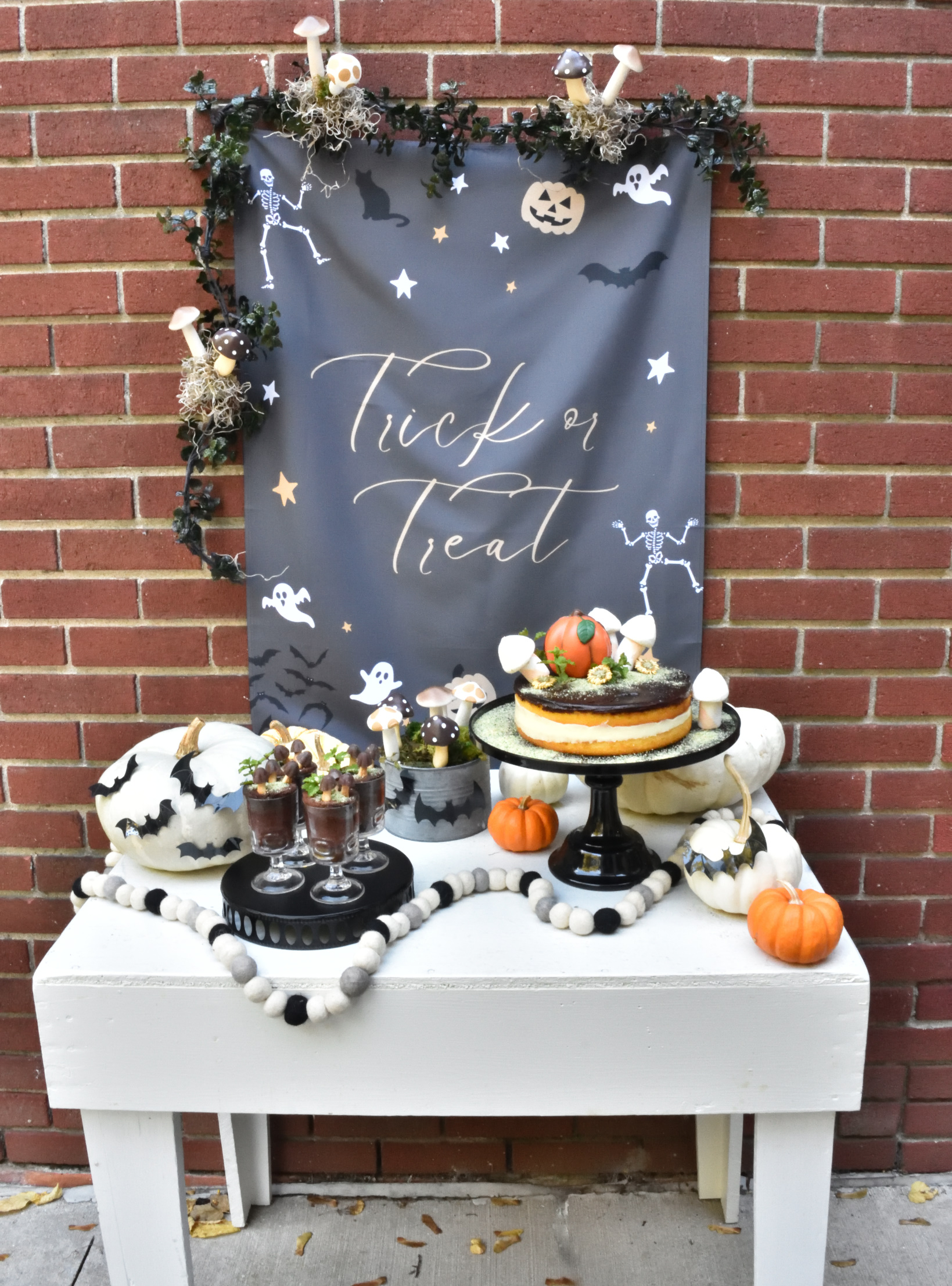 trick or treat dessert table