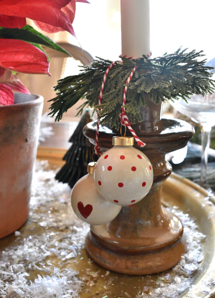 Traditional holiday table ideas that are festive and easy!