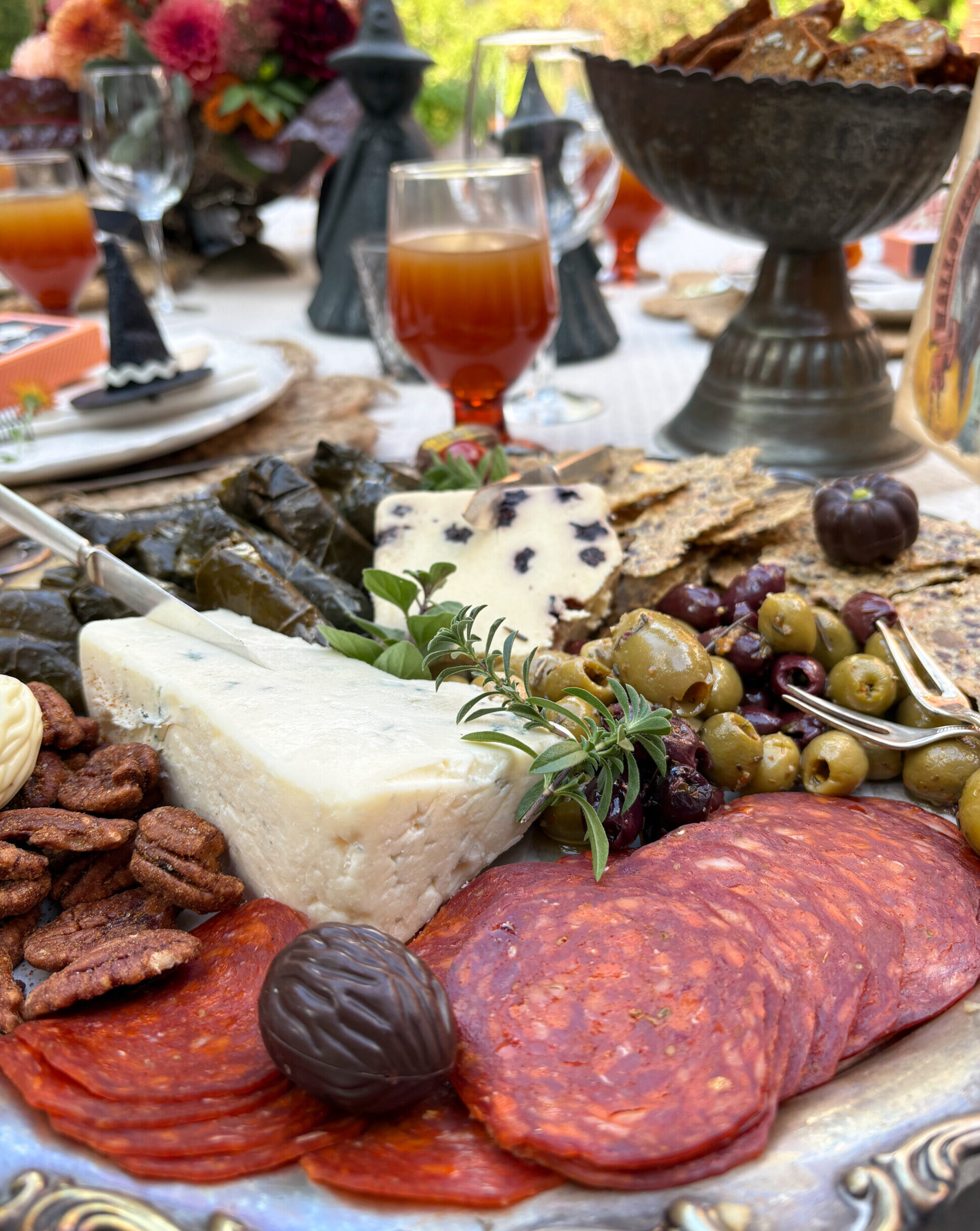 Halloween table details