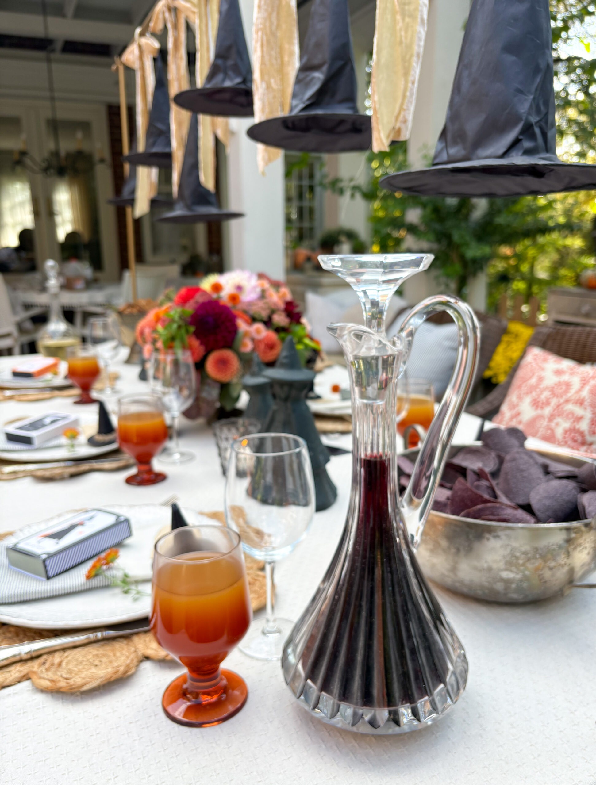 witch theme table ideas