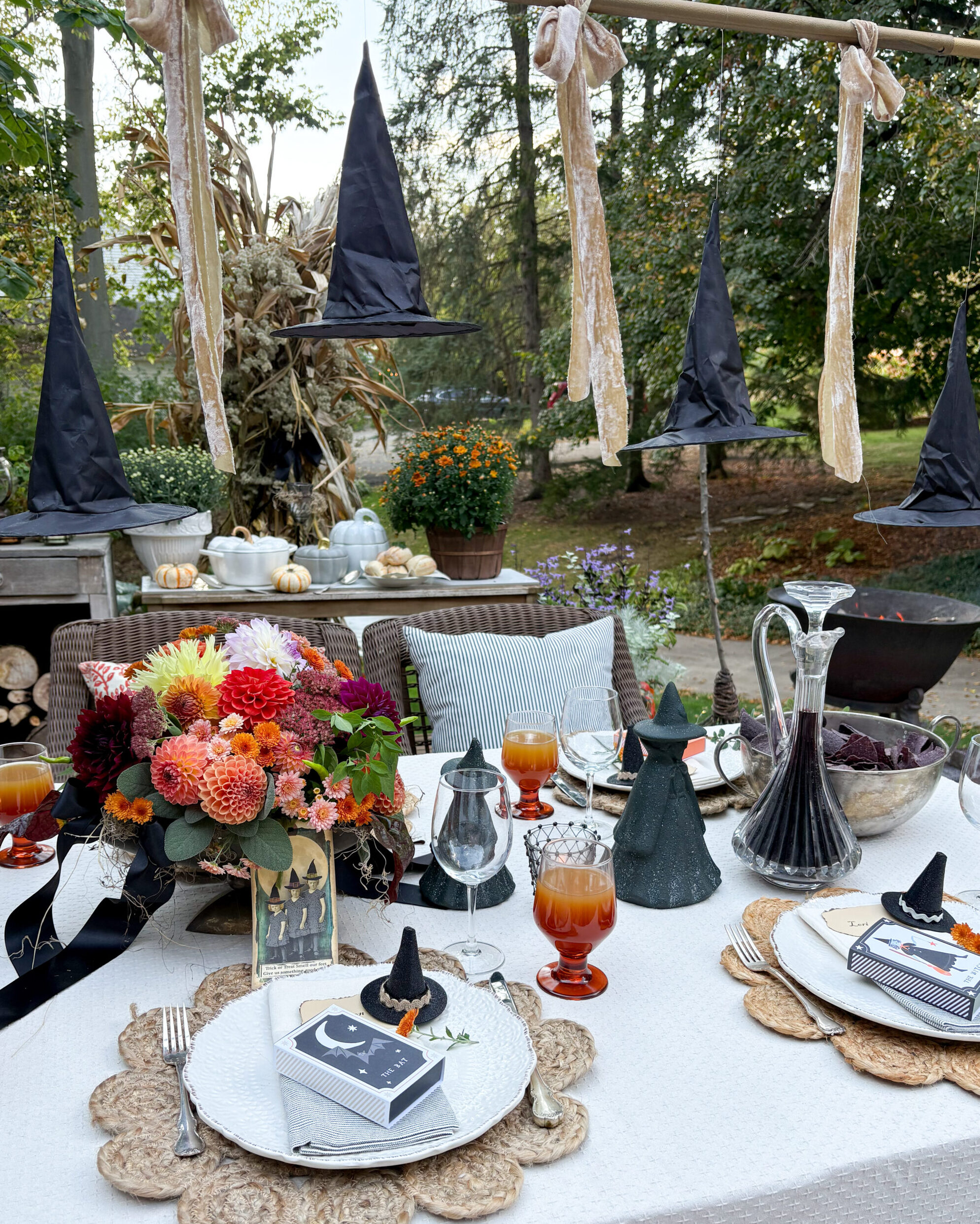 witch theme ideas for Halloween